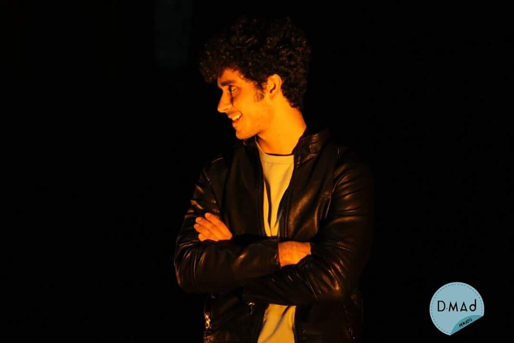 ROLLING WITH ROHAN ARORA - AN ACTOR, GUITARIST, MUSIC COMPOSER, TV HOST ...
